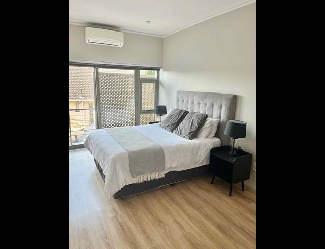 3 BEDROOM PROPERTY TO RENT IN OAKLANDS